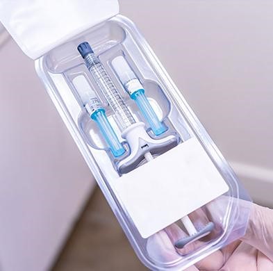 بسته بندی تجهیزات پزشکی با دستگاه اسکین پک