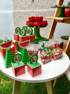 ایده‌های جذاب برای بسته بندی پفیلا مخصوص مدرسه
