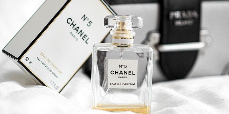 نگاهی به تاریخچه صنعت عطر و ادکلن
