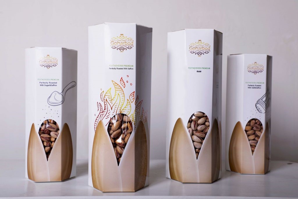 بسته بندی خشکبار در منزل با استفاده از پاکتهای کرافت با پنجره شفاف