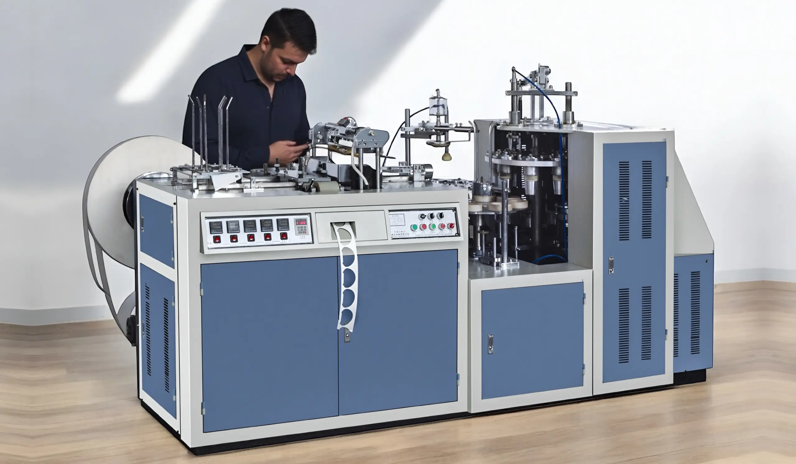 خط تولید لیوان کاغذی یا پلاستیکی